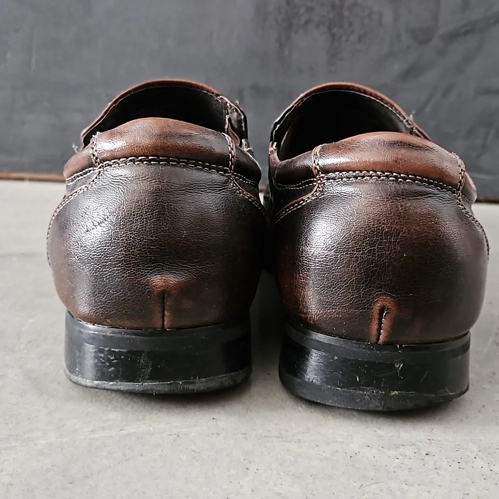 Men's Brown slip on dress shoes APT.9 faux leather size 9.5